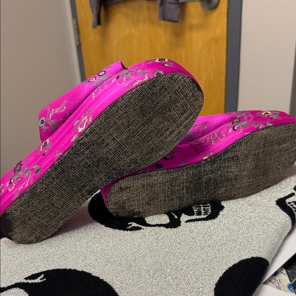 Free People Fuchsia Floral Women's Mules - Picture 4 of 6